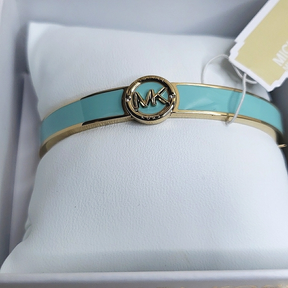 NWT MICHAEL KORS MK LOGO GOLD & TURQUOISE ENAMEL BANGLE BRACELET - Picture 2 of 11